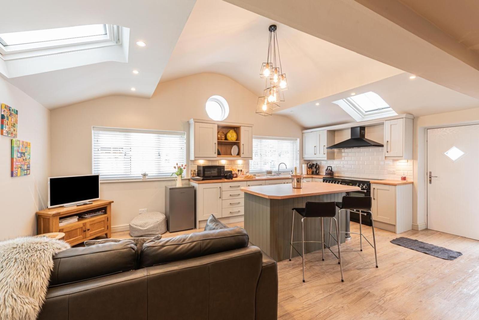 Quiet Self Contained Cottage Near Delamere Forest Cuddington  Exterior foto